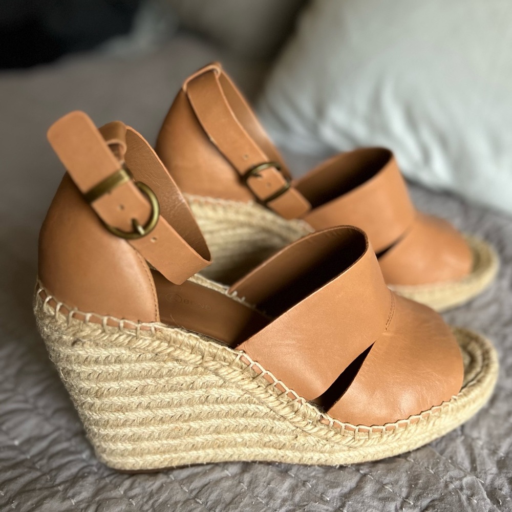 TREASURE & BOND WEDGES